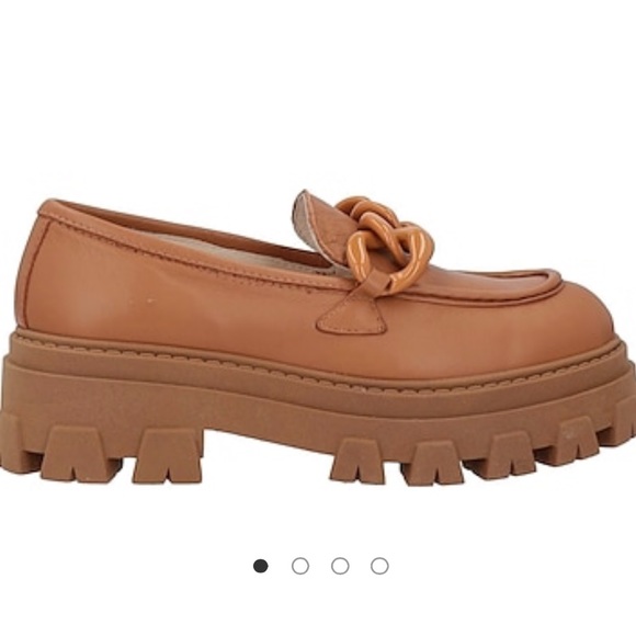 GENEVE
Loafers - Picture 4 of 4